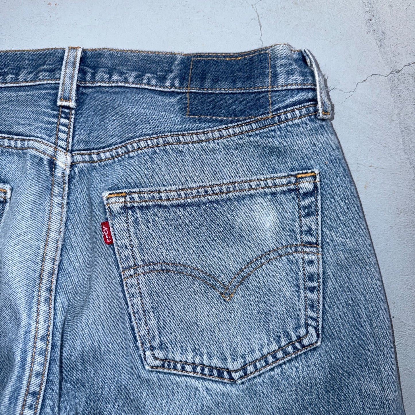 Levis 501 Vintage 90s USA XX Straight Leg Jeans Blue Light Wash 33x34 Act 32x32