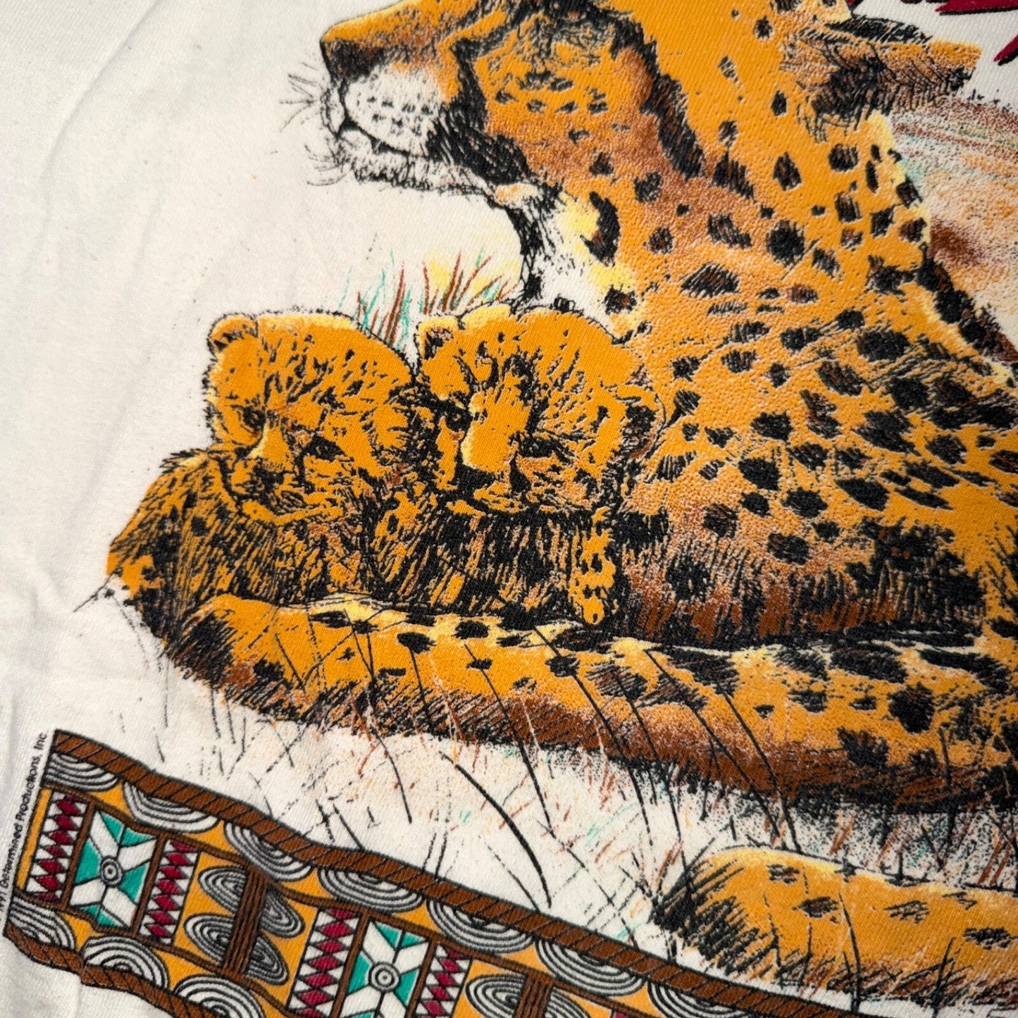 Cheetah Jostens VTG T Shirt 90s Animal Africa Lions Tigers Wildlife Fund Graphic