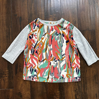 TBDE Top Womens Small S Grey Art Floral Abstract Short Sleeve Sweater Shirt