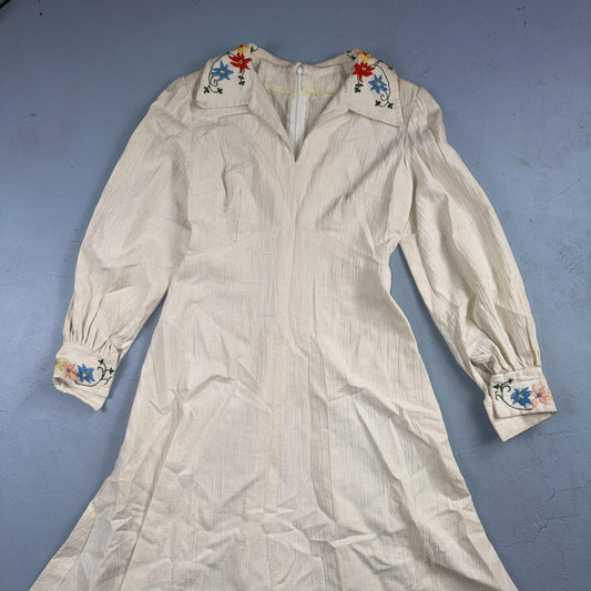 VTG 50s 60s White Long Sleeve Dress Summer Movie Boho Hippy Rockabilly Flowers