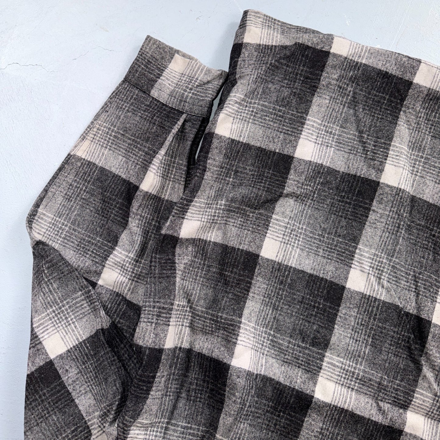 Pendleton Board Shirt Gray Black Plaid Wool Flannel USA Fabric Loop Collar M