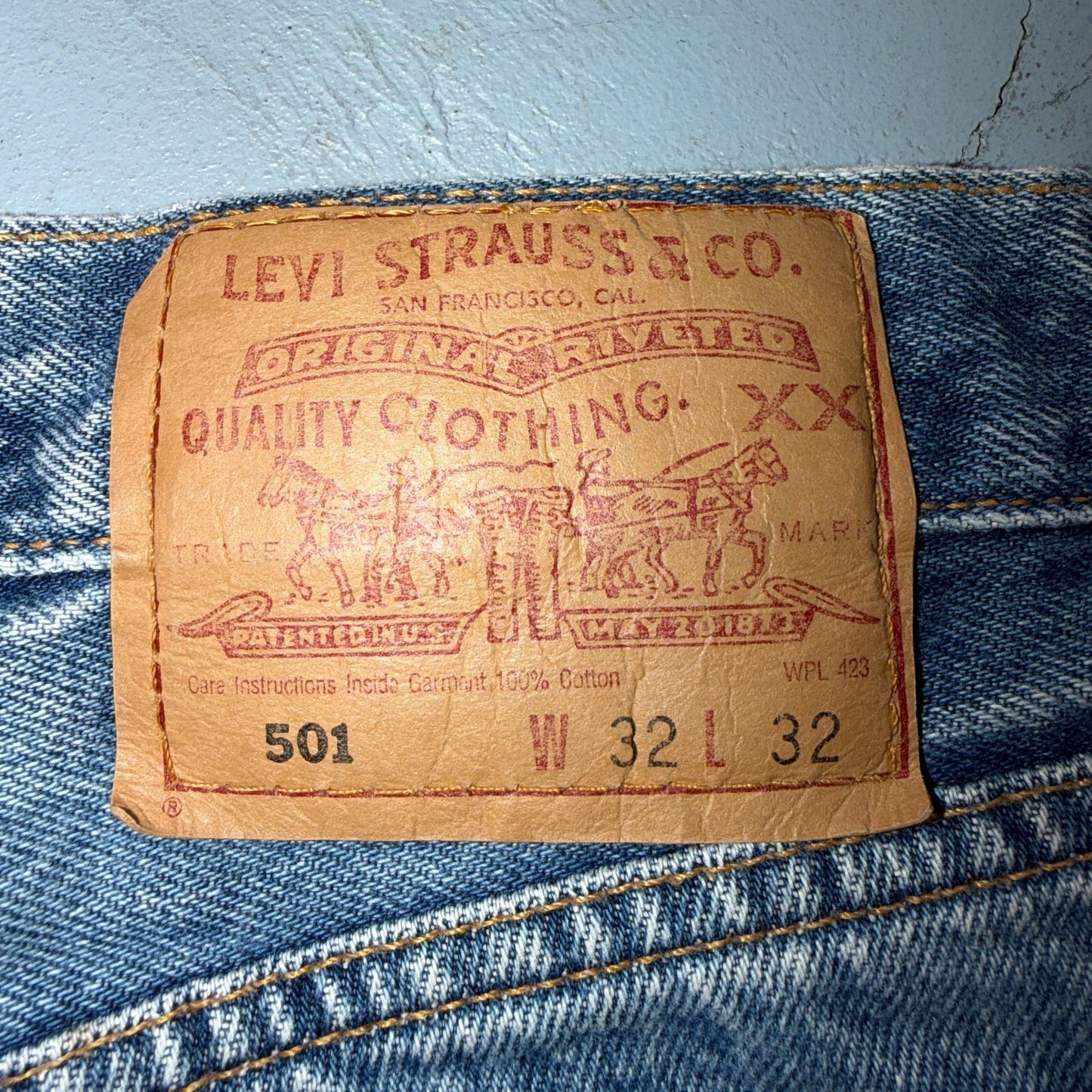 Levis 501 Vintage 90s Y2K XX Straight Leg Jeans Blue Light Wash 32x32 Act 31x30