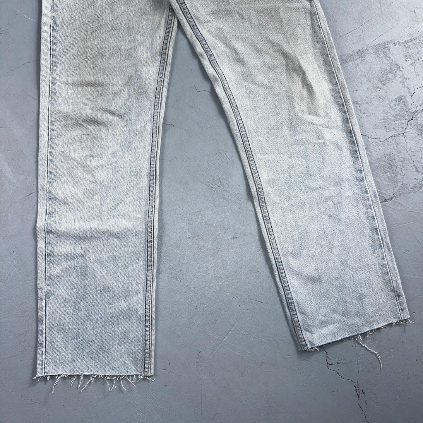 Levis 501 Vintage 90s USA XX Straight Leg Jeans Blue Light Wash 30x34 Act 28x29