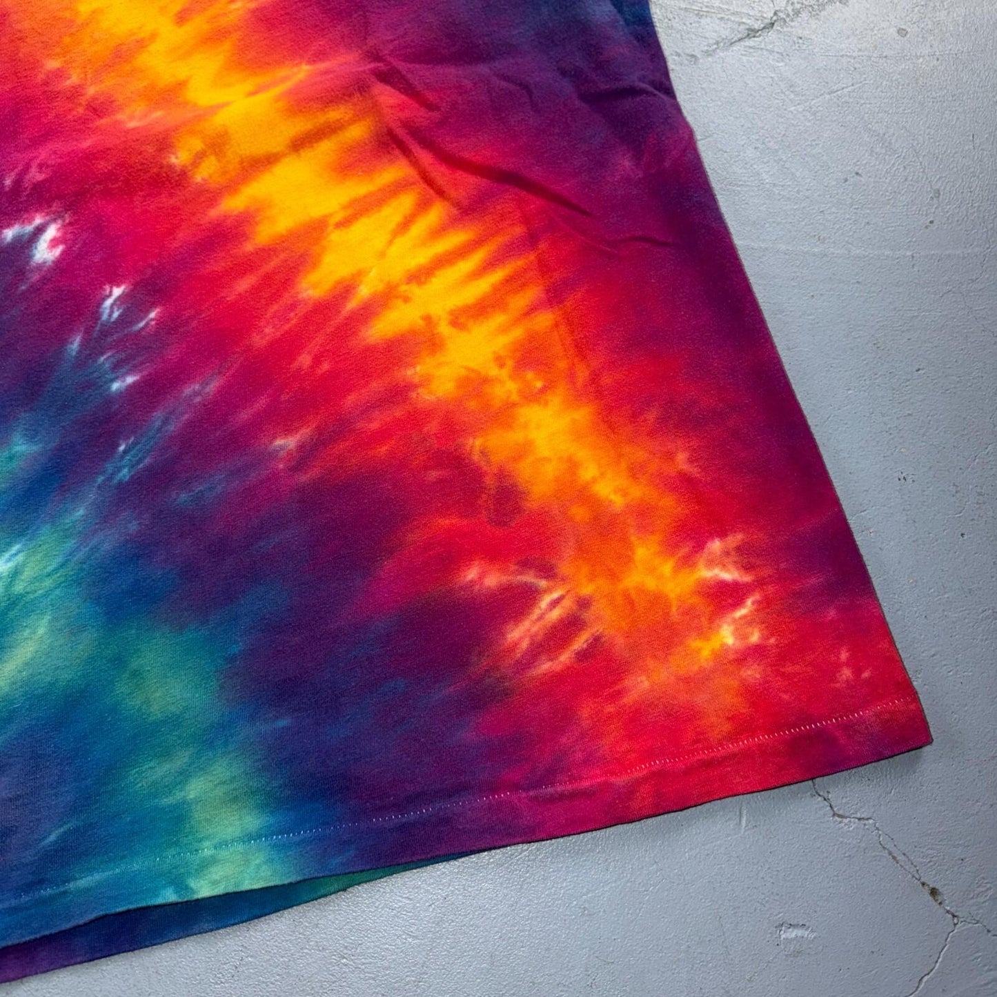 Hanes Beefy XL Tie Dye VTG T Shirt 1980s 80s Single Stitch Hippie Hipster Boho