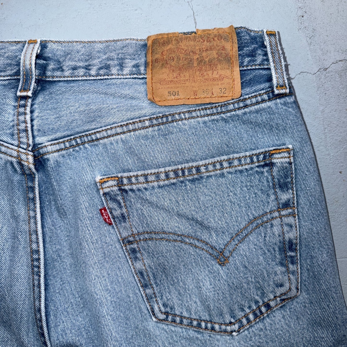 Levis 501 Vintage 90s USA XX Straight Leg Jeans Blue Light Wash 36x32 Act 35x31