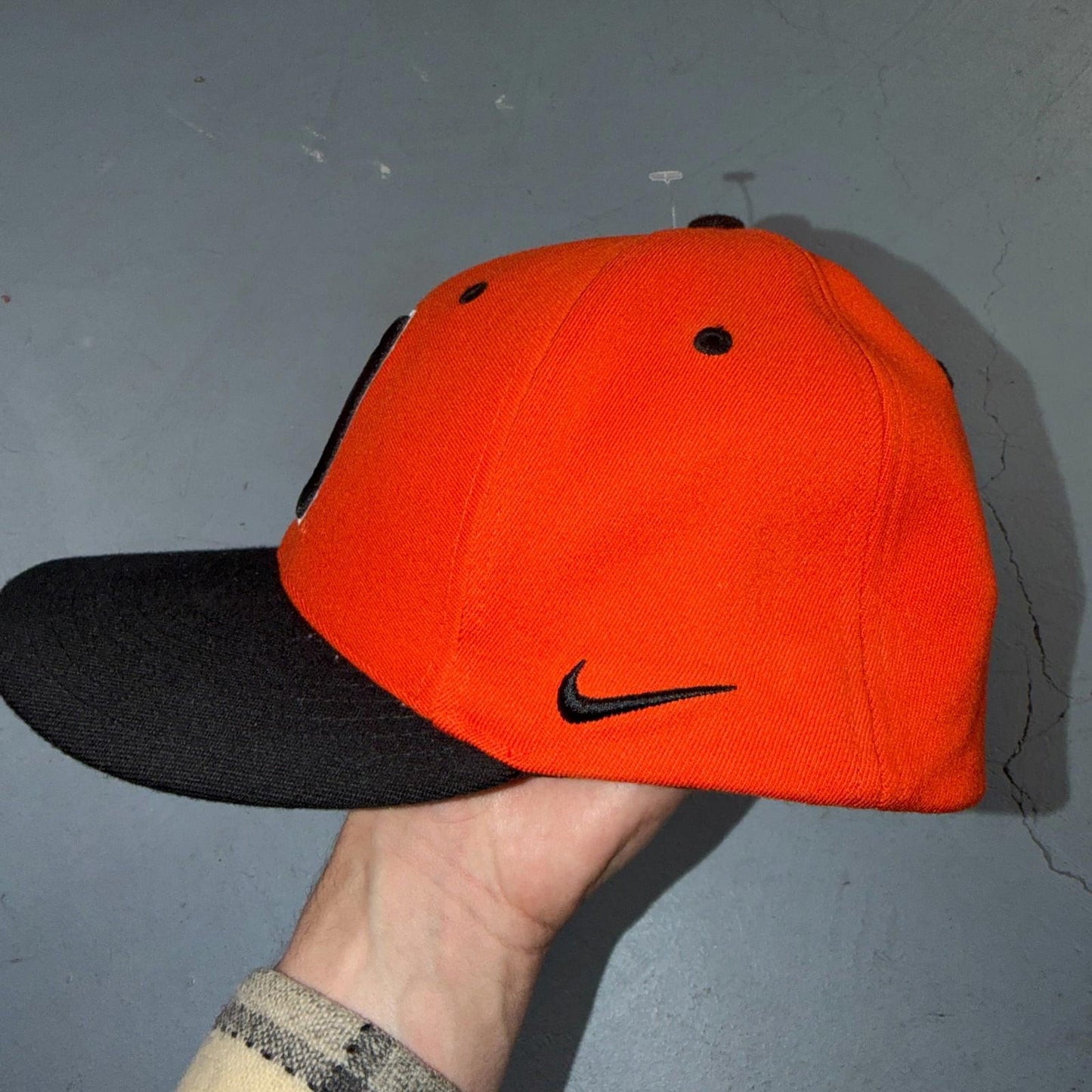 Nike OSU Oregon Beavers Fitted Hat Cap Vintage True Fabric Mens 7 1/8 Orange