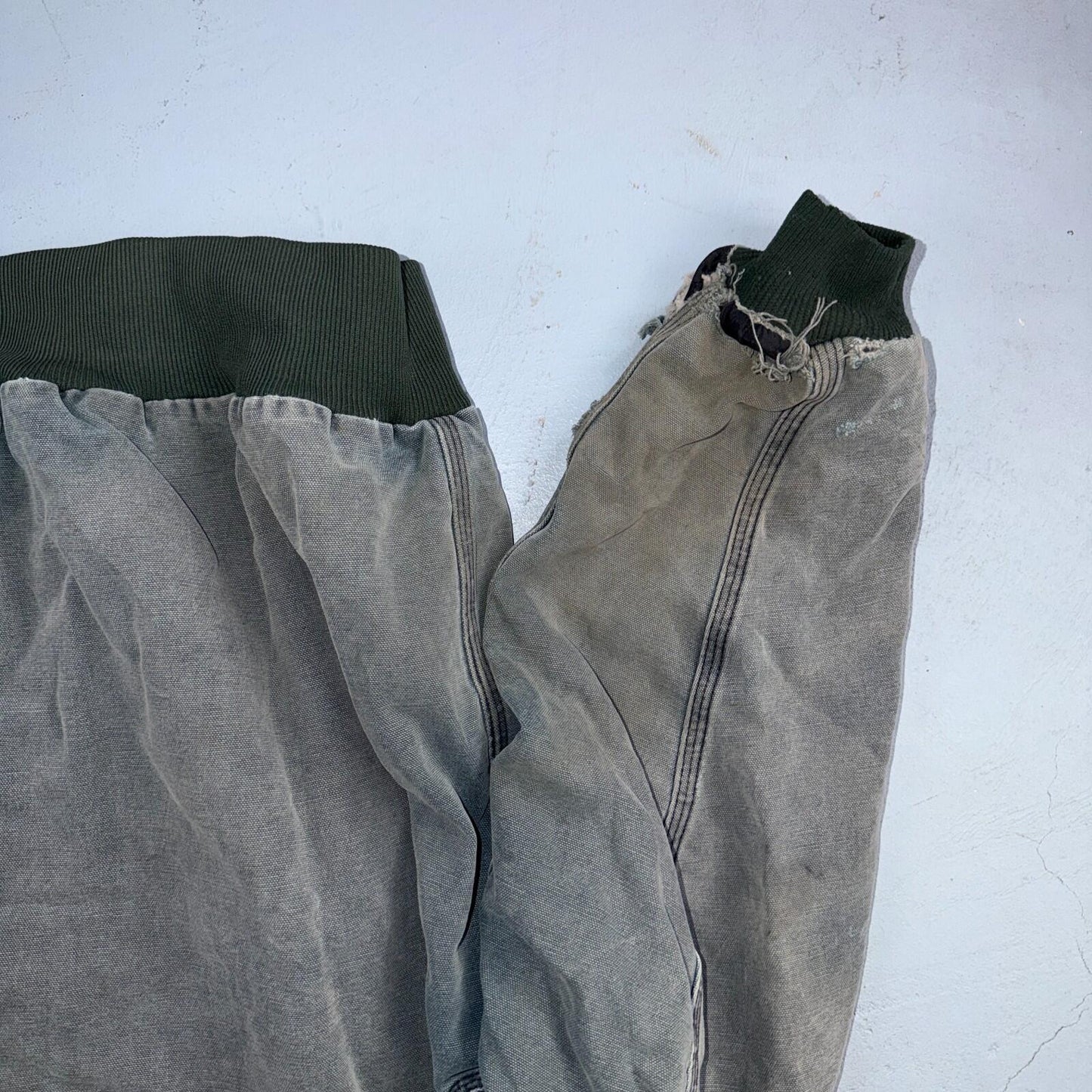 Vintage Carhartt Olive Green Hooded Jacket Bomber Coat Thrashed Faded 90s Y2K