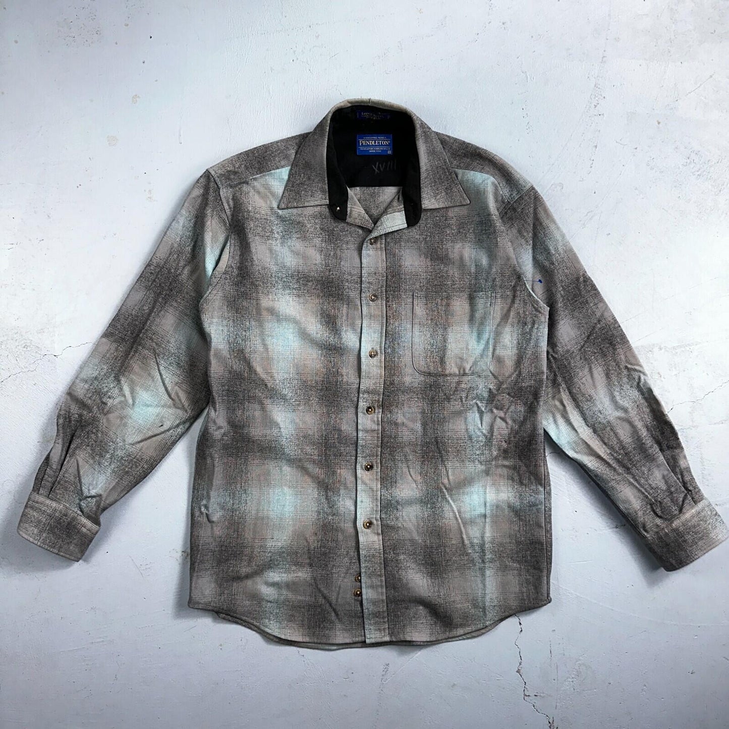 Pendleton Lodge Button Up Shirt Men's Medium Wool Plaid Gray Teal Pocket