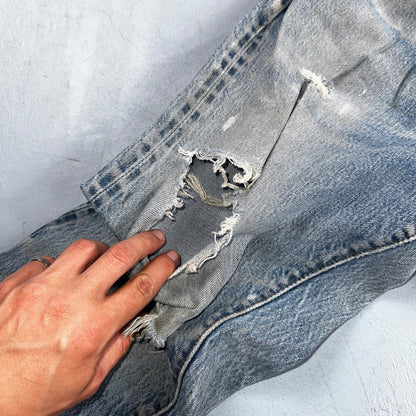 Levis 501 Vintage 80s Redline Selvedge USA Light Jeans Thrashed 32x36 Act 29x32