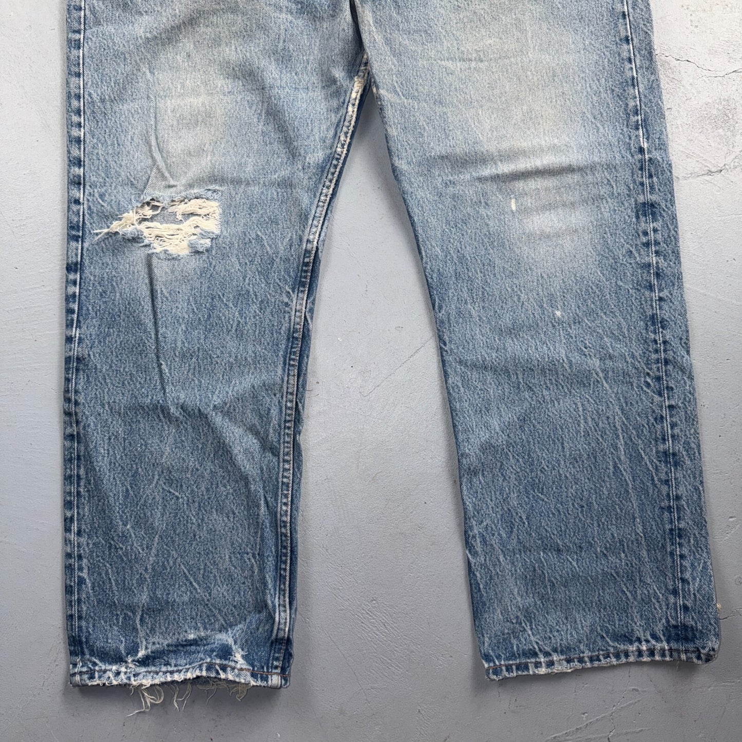 Levis 501 Vintage 80s USA XX Straight Leg Jeans Blue Light Wash 44x32 Act 40x27