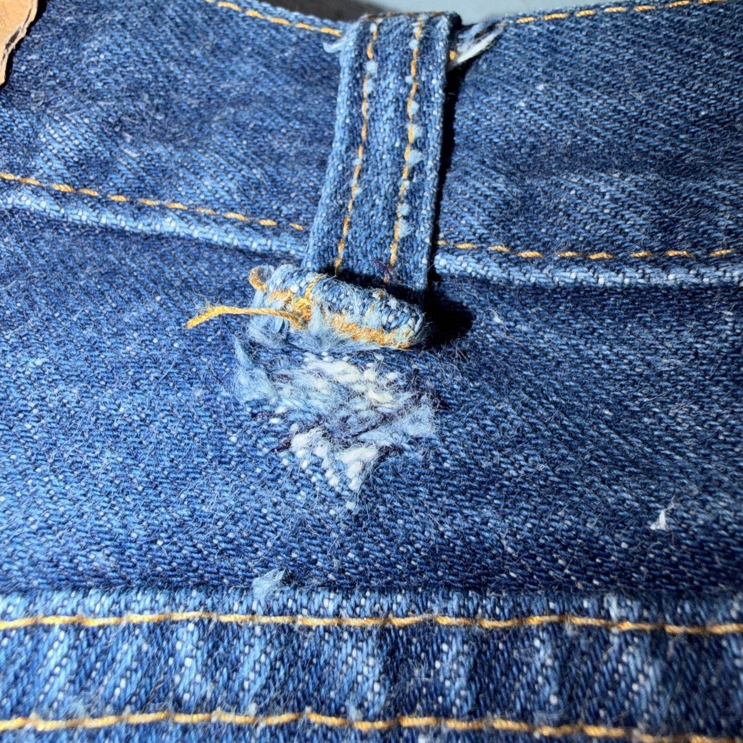Levis 501 Vintage 80s USA XX Straight Leg Jeans Blue Dark Wash 40x31 Act 37x28