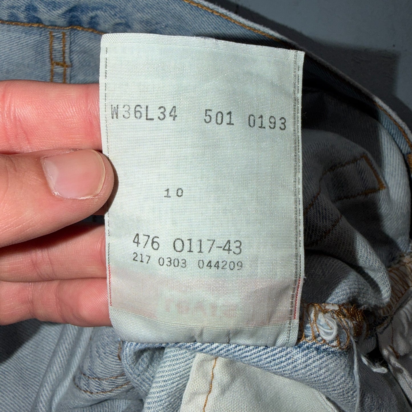 Levis 501 Vintage 90s Y2K XX Straight Leg Jeans Blue Light Wash 36x34 Act 35x32