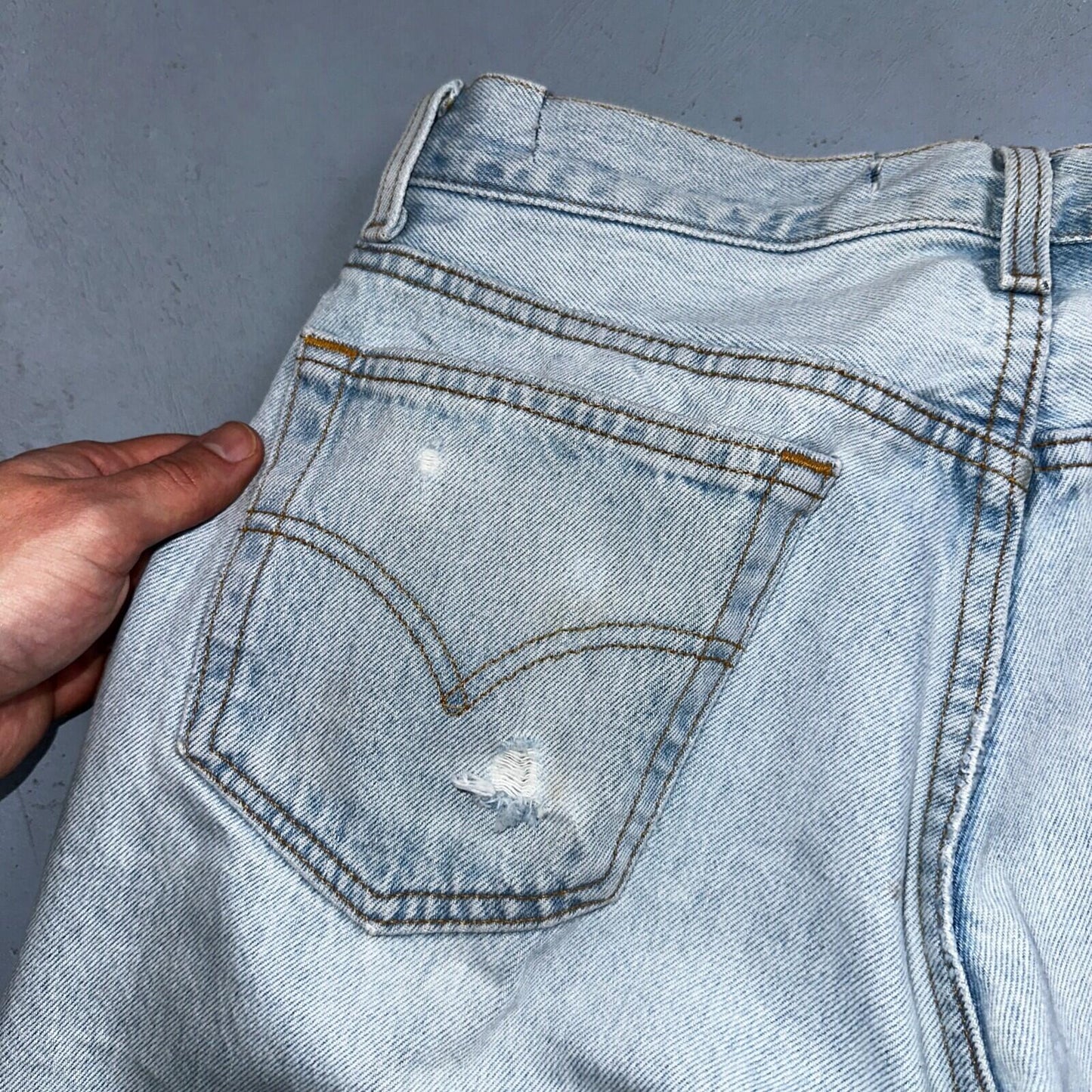 Levis 501 Vintage 90s USA XX Straight Leg Jeans Blue Light Wash 33x34 Act 31x32