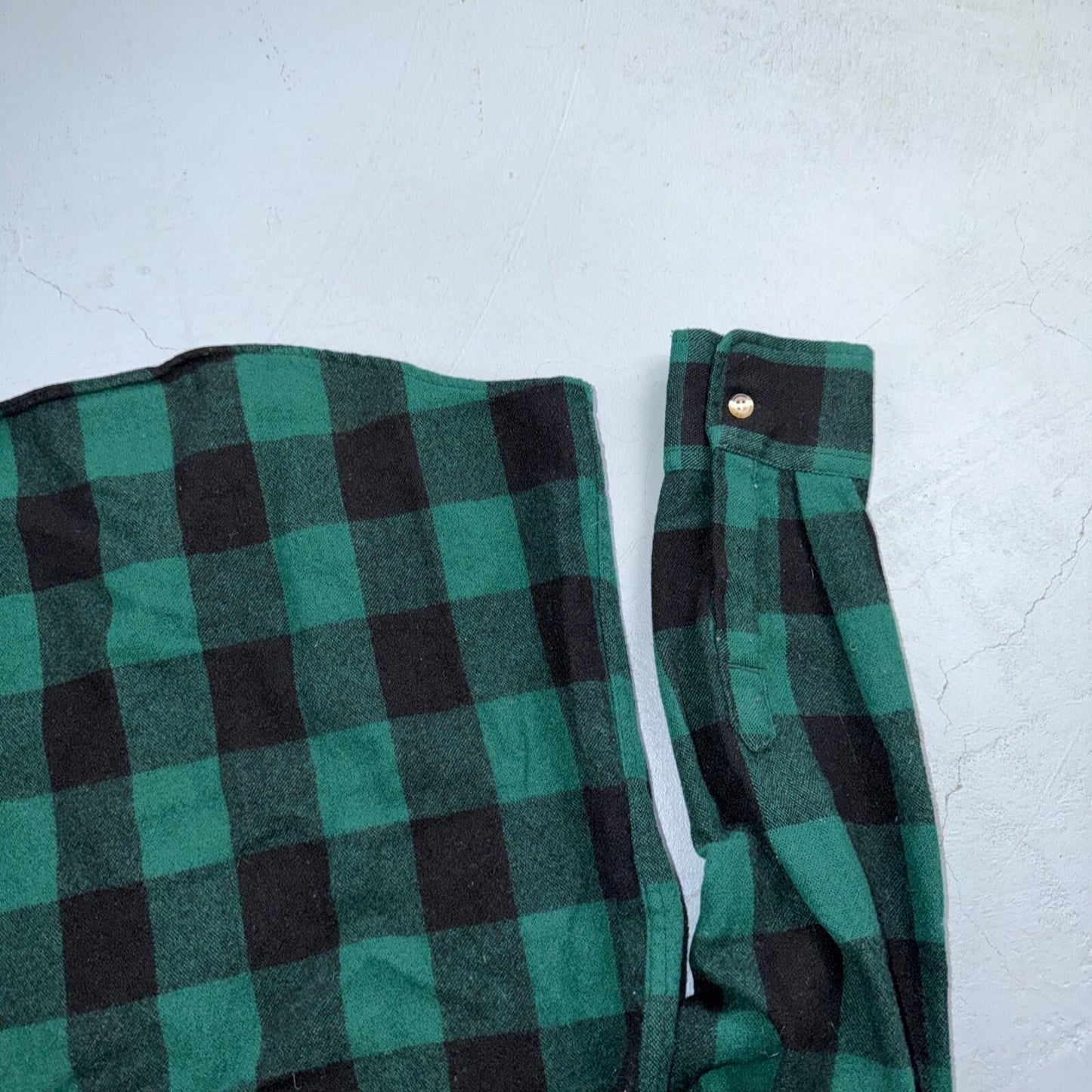 VTG Cabelas Shirt Mens M Buffalo Plaid Wool Blend Flannel Workwear Logger Green