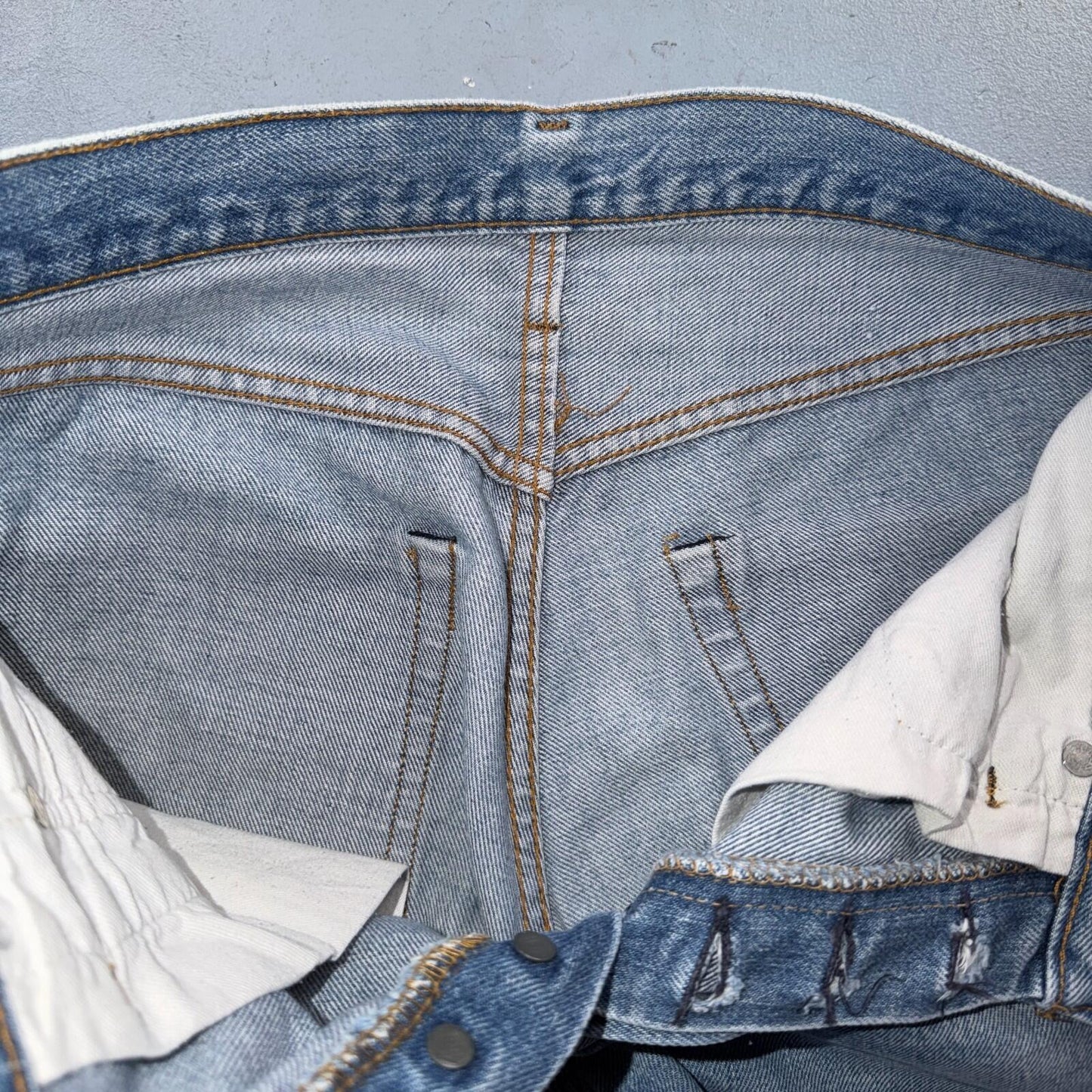 Levis 501 Vintage 80s Redline Selvedge USA XX Jeans Light Wash 30x31 Act 29x27