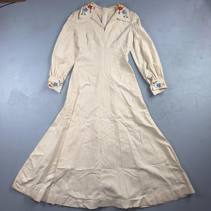 VTG 50s 60s White Long Sleeve Dress Summer Movie Boho Hippy Rockabilly Flowers
