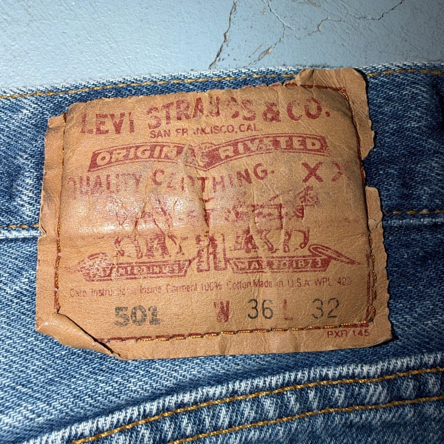 Levis 501 Vintage 90s USA XX Straight Leg Jeans Blue Light Wash 36x32 Act 34x31