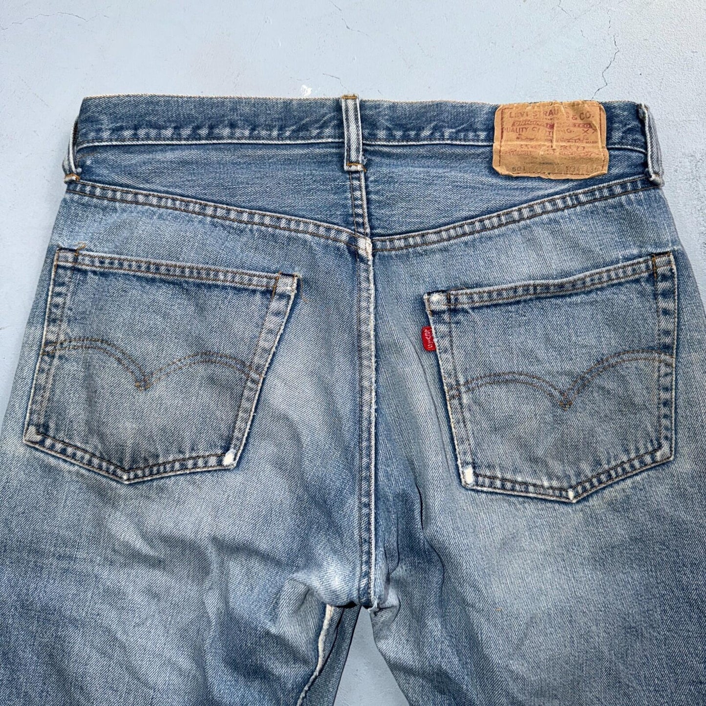 Levis 501 Vintage 80s Redline Selvedge USA XX Jeans Light Wash 34x36 Act 32x31