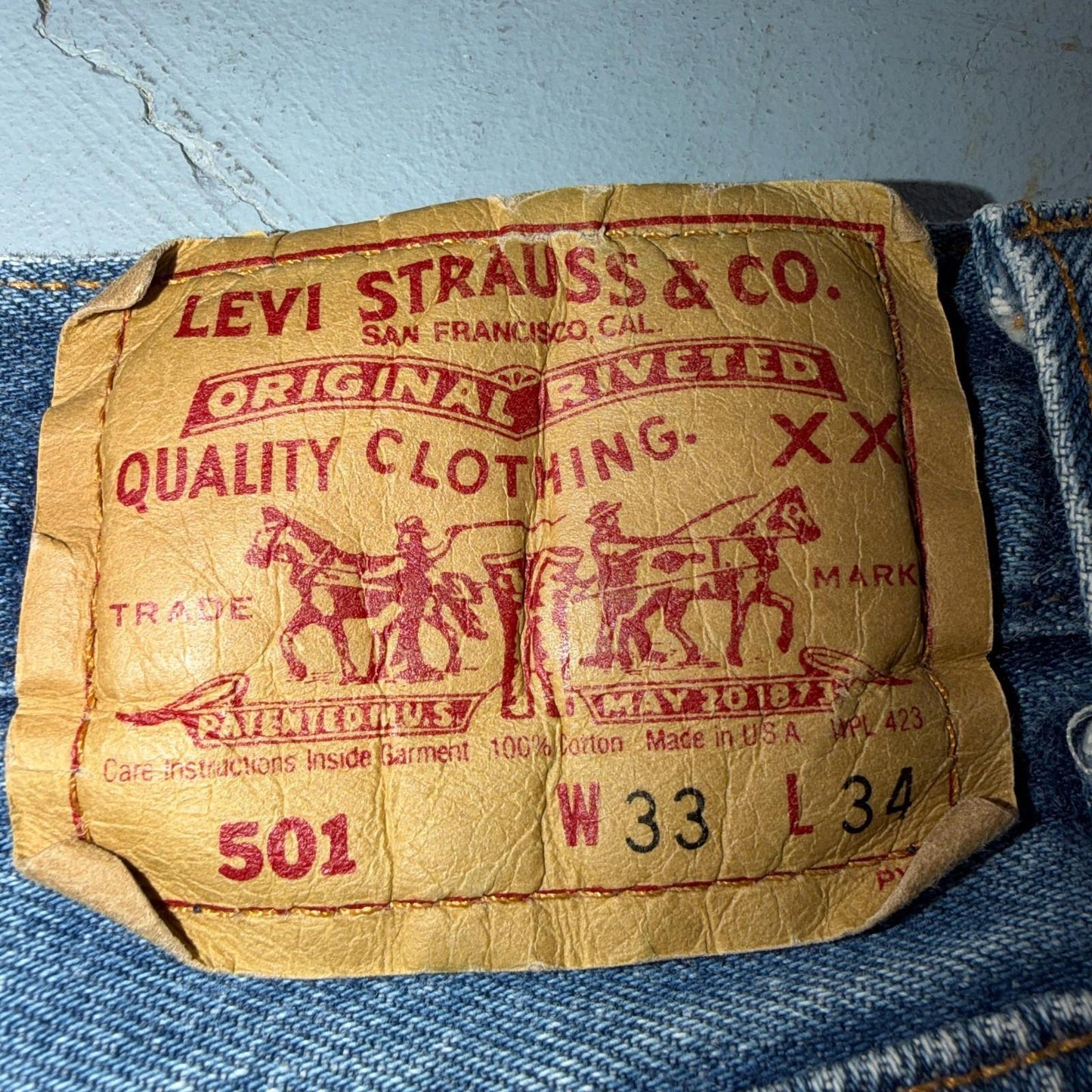 Levis 501 Vintage 80s USA XX Straight Leg Jeans Blue Light Wash 33x34 Act 31x32