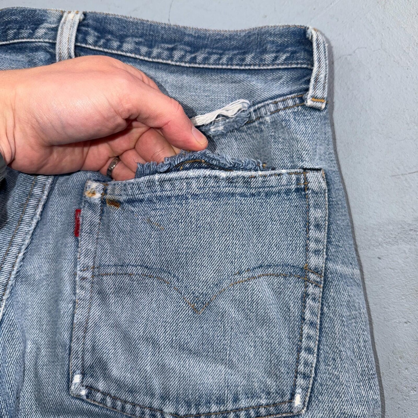 Levis 501 Vintage 80s Redline Selvedge USA XX Jeans Light Wash 33x34 Act 30x30
