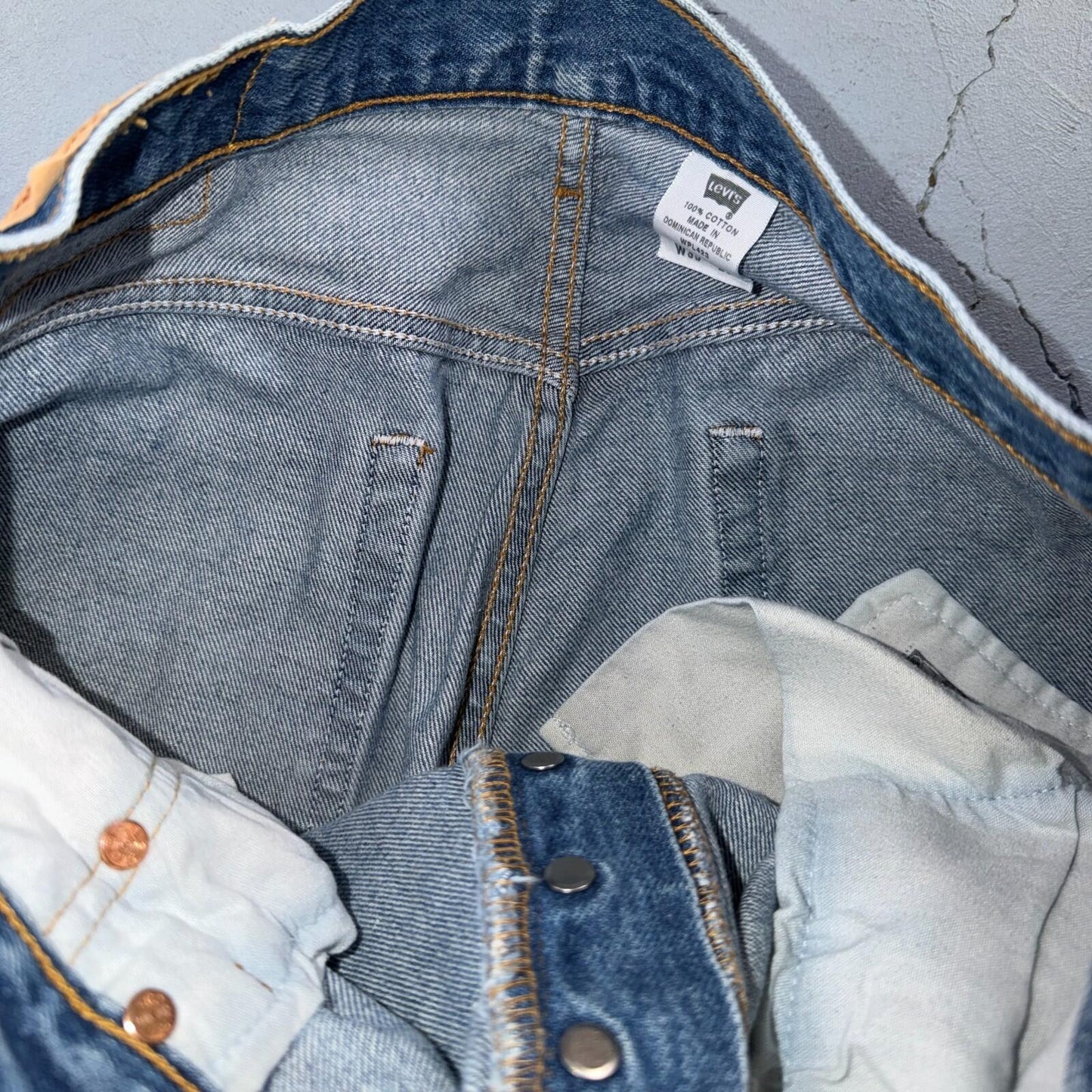 Levis 501 Vintage Y2K XX Straight Leg Jeans Blue Light Wash 35x34 Act 33x31