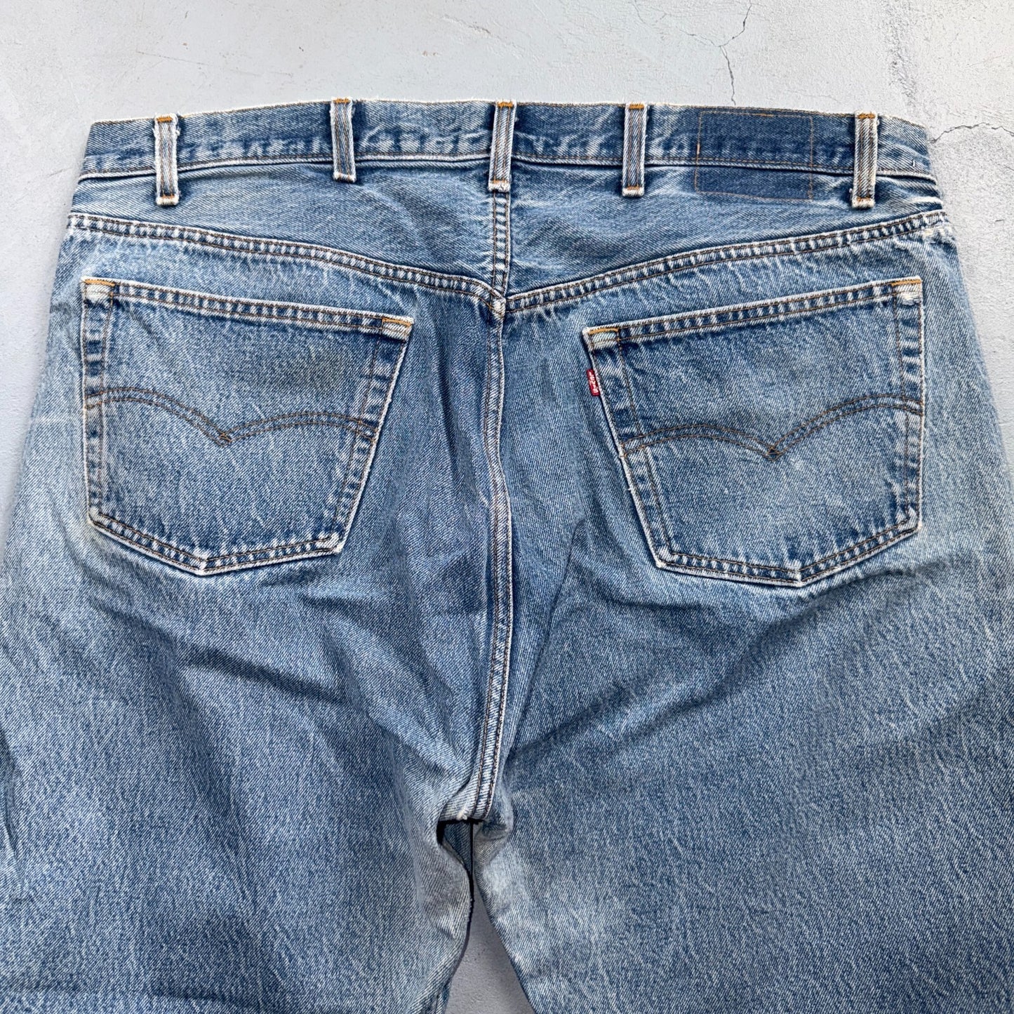 Levis 501 Vintage 80s USA XX Straight Leg Jeans Blue Light Wash 44x32 Act 40x27