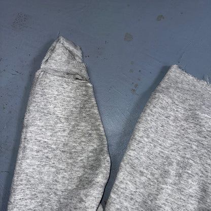 Disney Mickey Mouse VTG Disneyland Gray Fleece Sweatshirt Size XL Thrashed