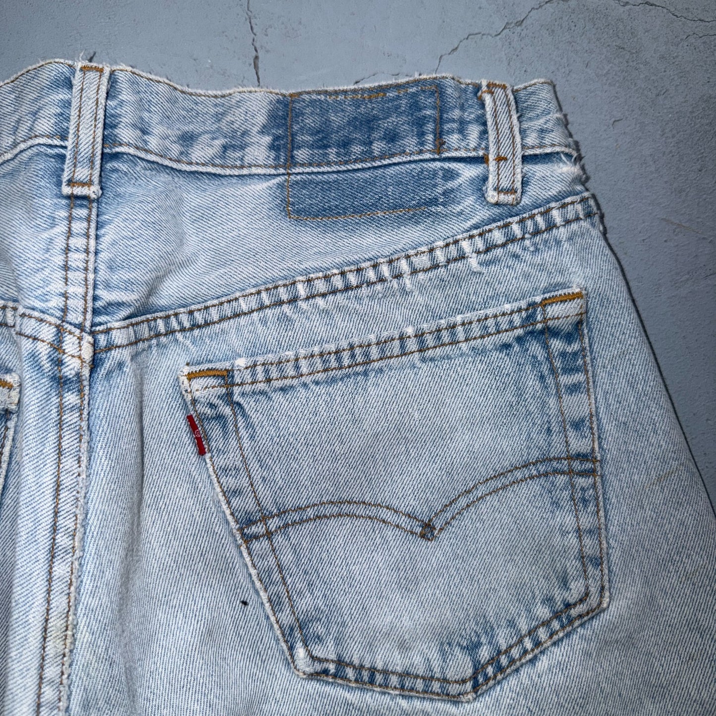 Levis 501 Vintage 80s USA XX Straight Leg Jeans Blue Light Wash 34x32 Act 32x31