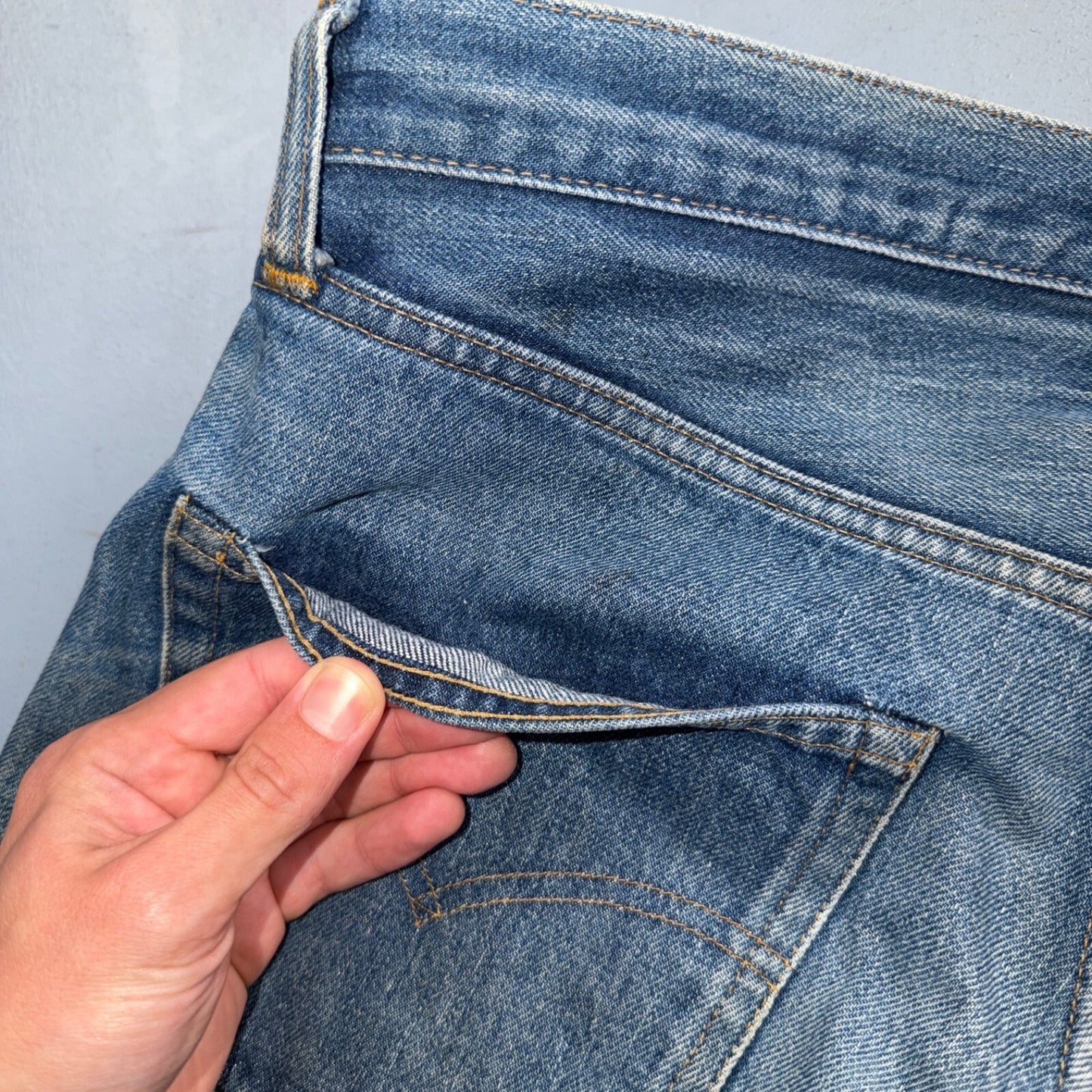 Levis 501 Vintage 80s Redline Selvedge USA XX Jeans Light Wash 34x30 Act 33x28