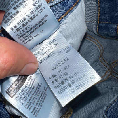 Levis 501 Vintage Y2K XX Straight Leg Jeans 32x32 Med Wash 2000s Act 32x31