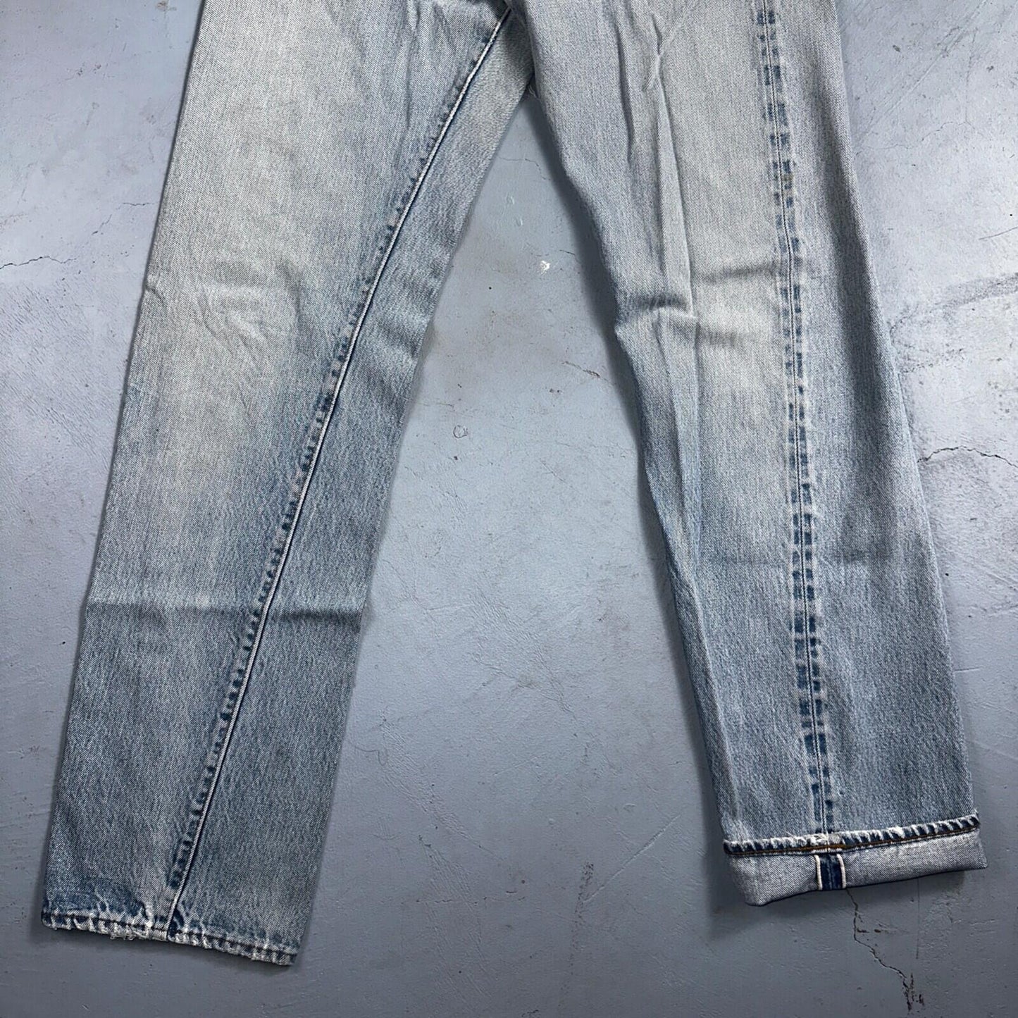 Levis 501 Vintage 80s Redline Selvedge USA XX Jeans Light Wash 30x38 Act 28x33