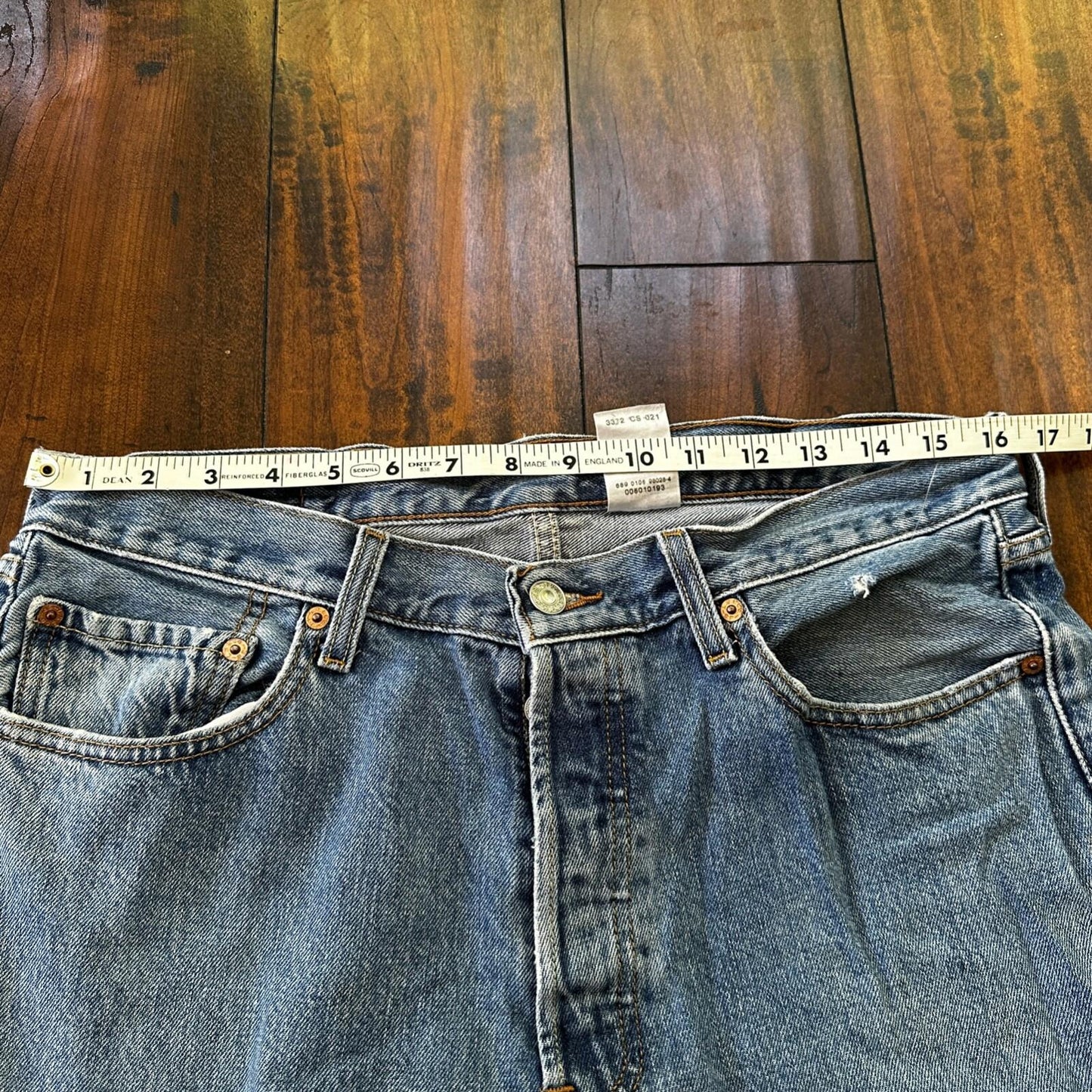 Levis 501 Vintage Y2K Straight Leg XX 2000s Jeans 34x32 Light Wash Act 32x30