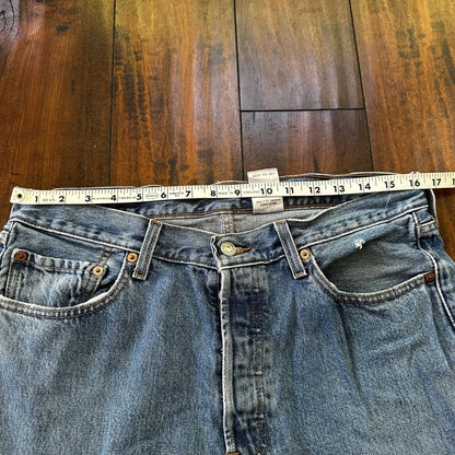 Levis 501 Vintage Y2K Straight Leg XX 2000s Jeans 34x32 Light Wash Act 32x30