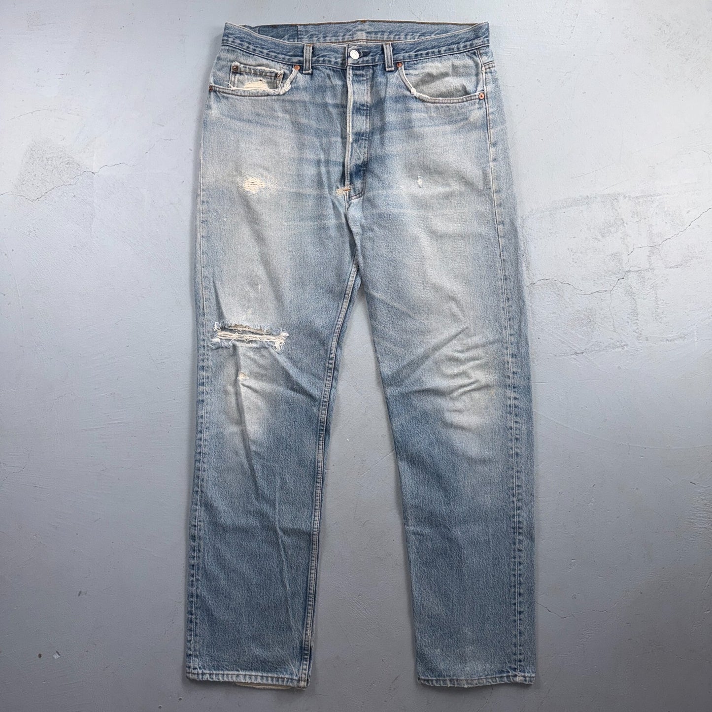Levis 501 Vintage 80s USA XX Straight Leg Jeans Blue Light Wash 38x36 Act 36x32