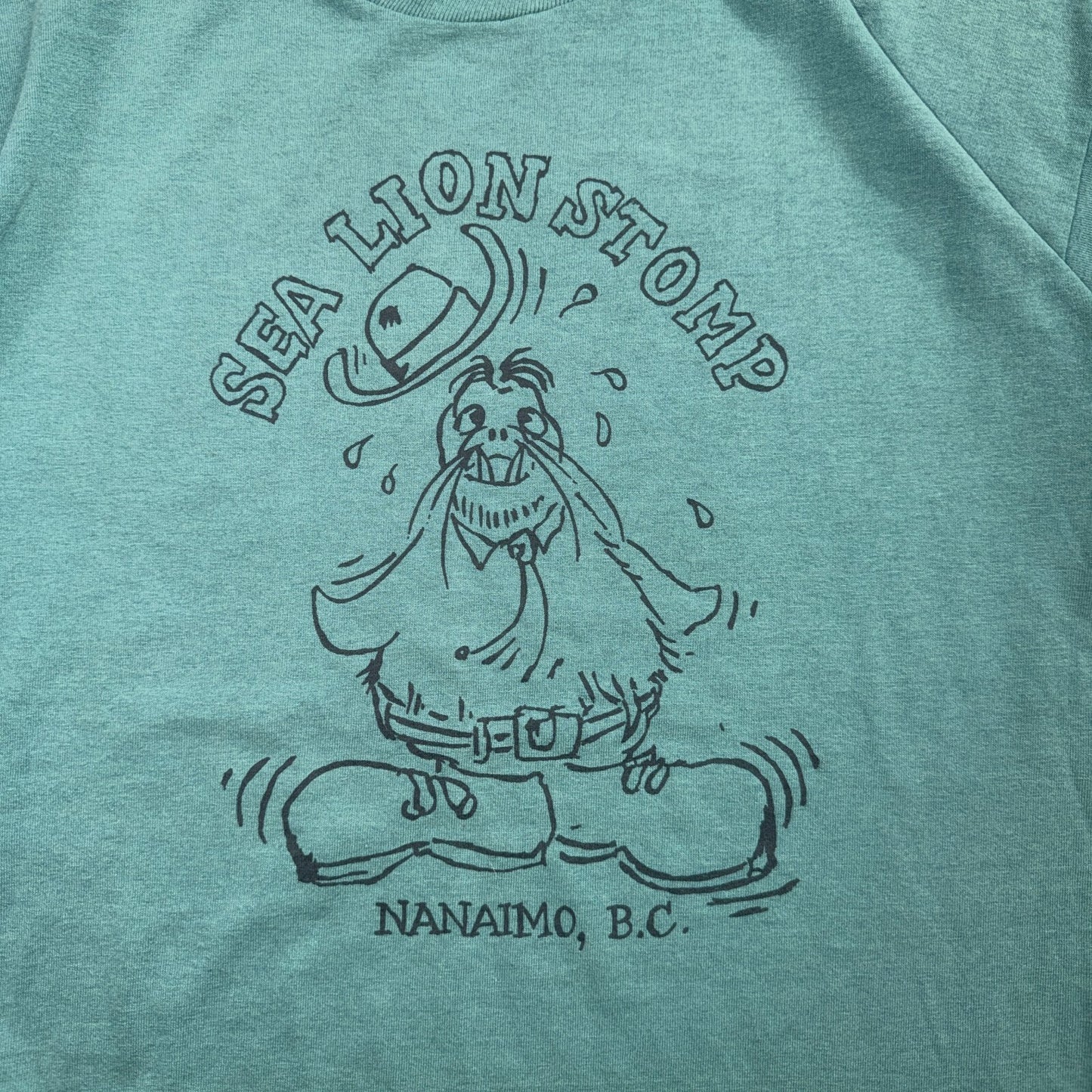 Sea Line Stomp 90s VTG T Shirt Nanaimo Canada Funny Cute Animal Graphic Cowboy