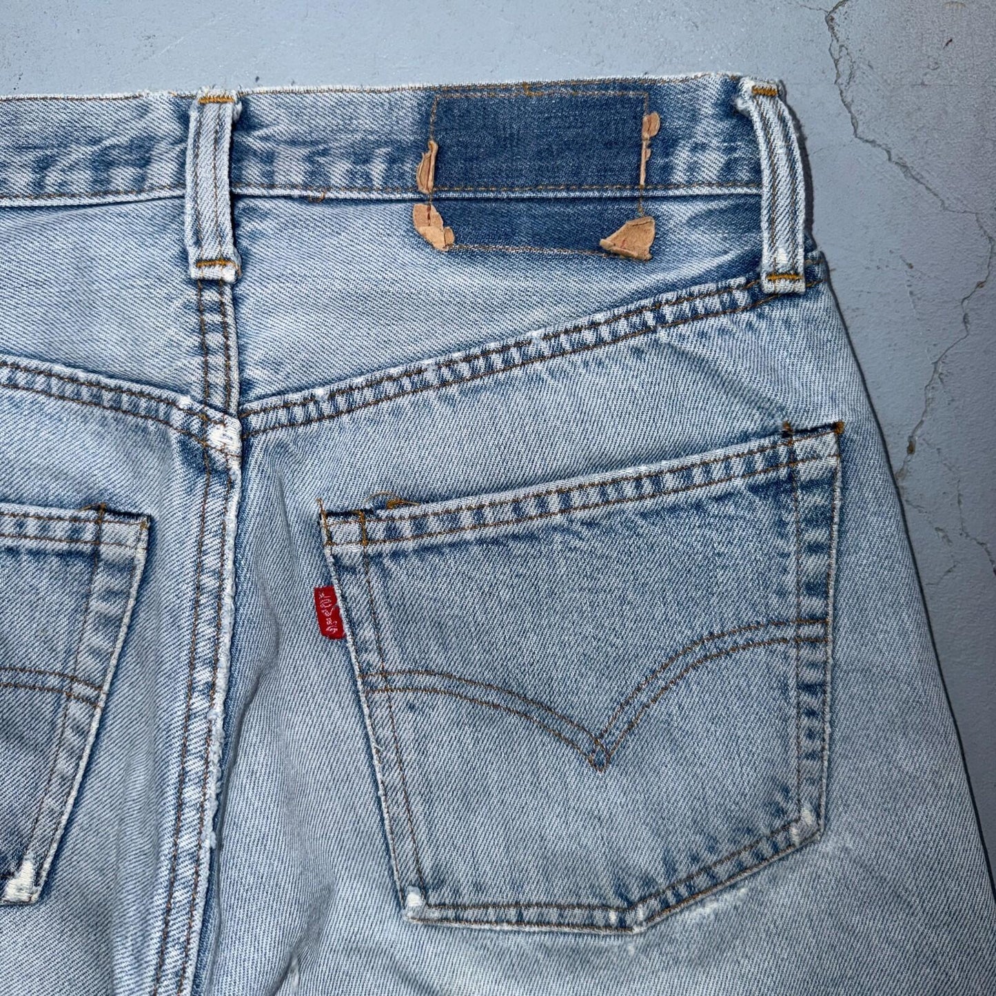 Levis 501 Vintage 80s Redline Selvedge USA XX Jeans Light Wash 30x30 Act 28x27