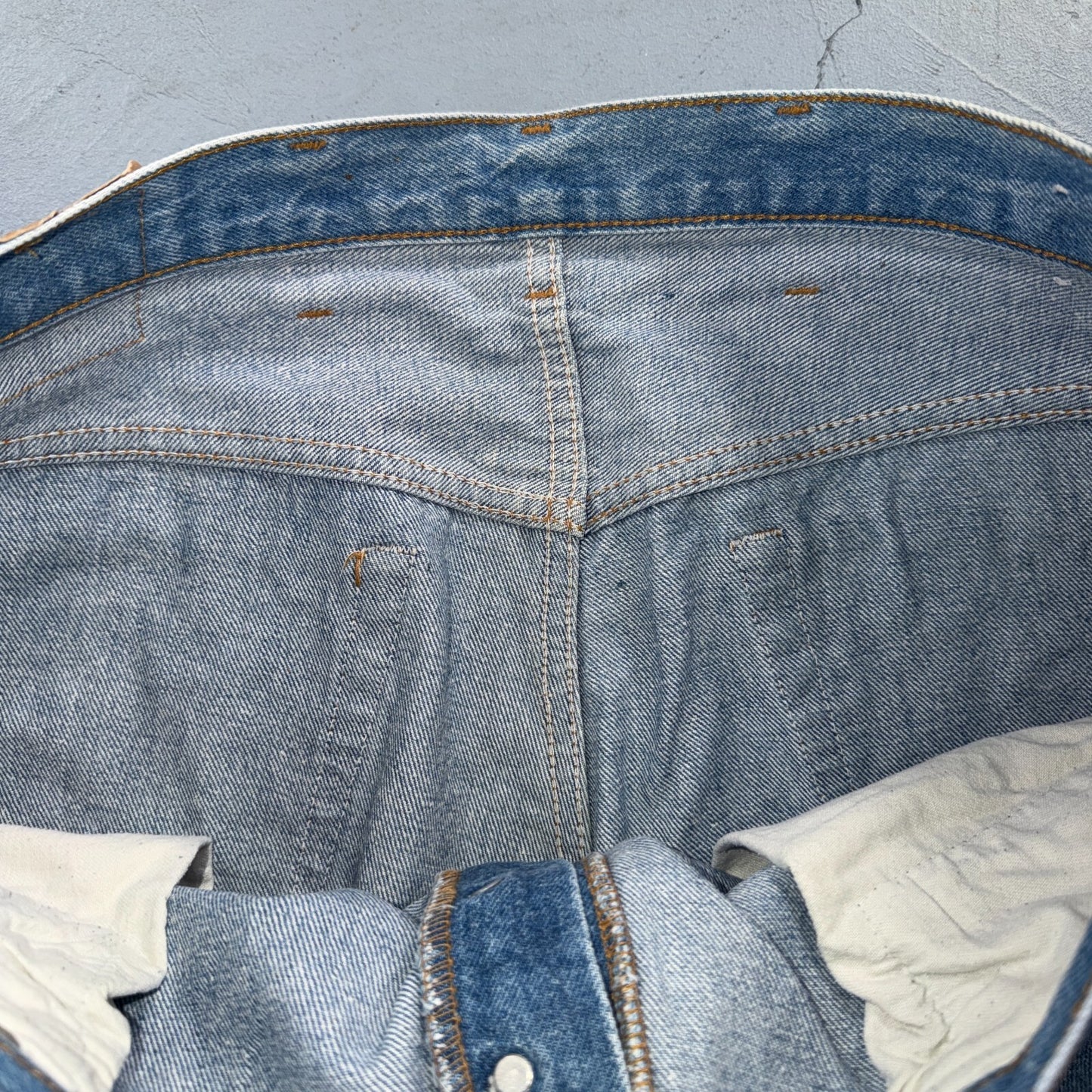 Levis 501 Vintage 80s USA XX Straight Leg Jeans Blue Light Wash 40x33 Act 38x29