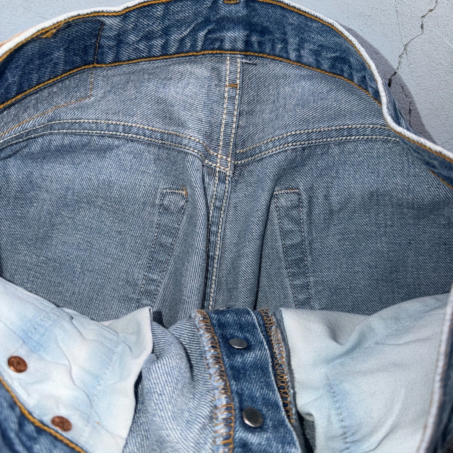 Levis 501 Vintage 90s USA XX Straight Leg Jeans Blue Light Wash 34x33 Act 31x29