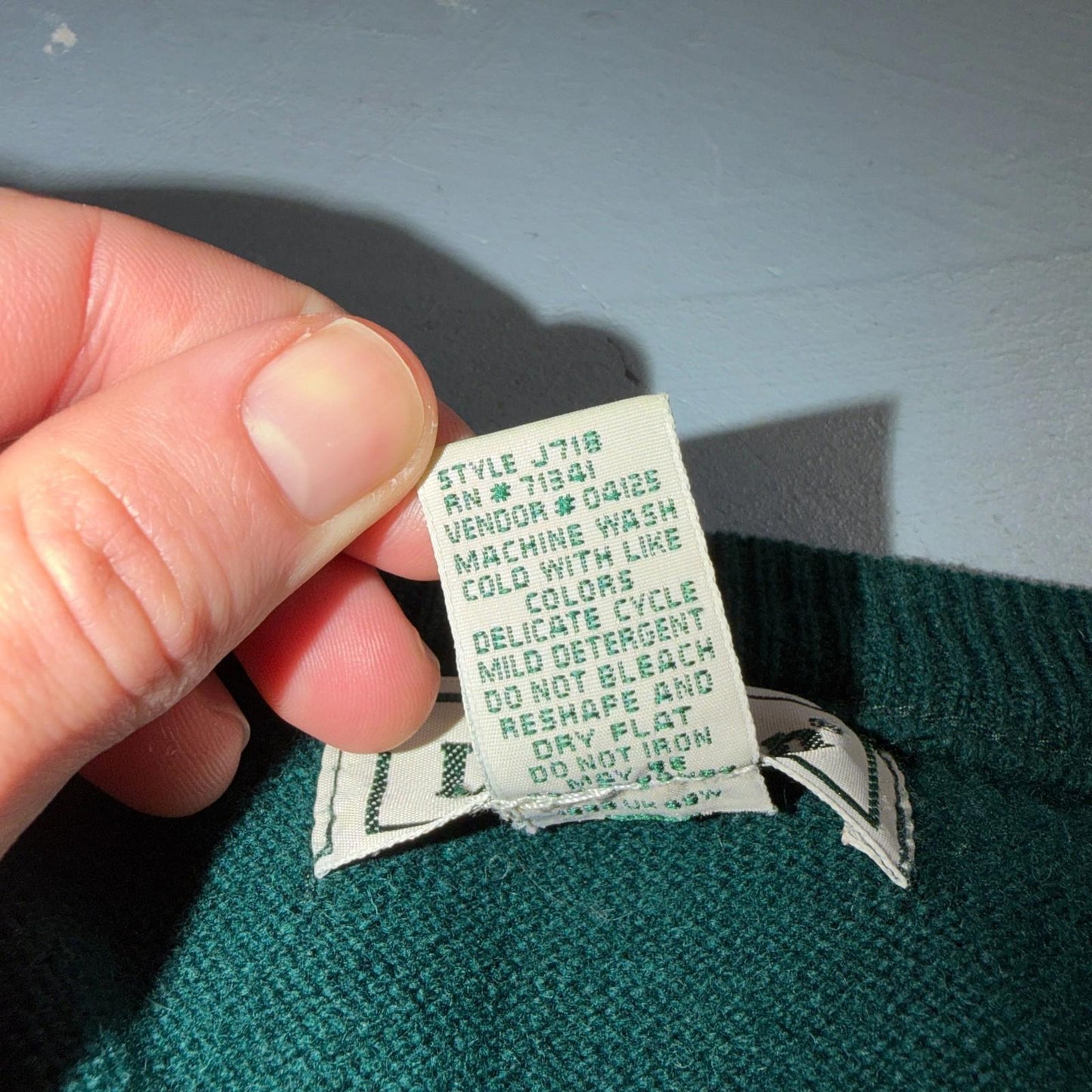 LL Bean Wool V-Neck Sweater Vest Mens Medium 100% Lambswool Knit Lot of 4
