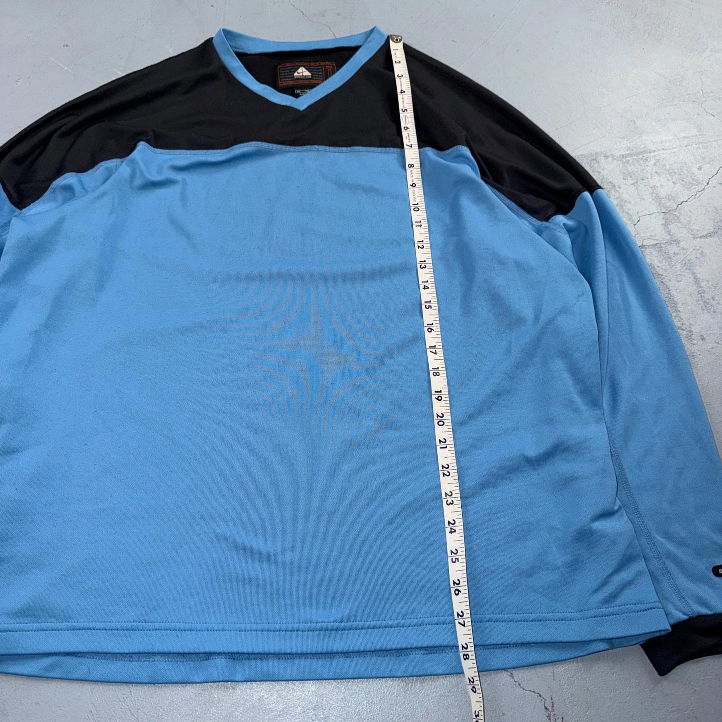Nike ACG Base Layer Shirt XL Black Blue Comfort & Durability Outdoor Y2K 90s