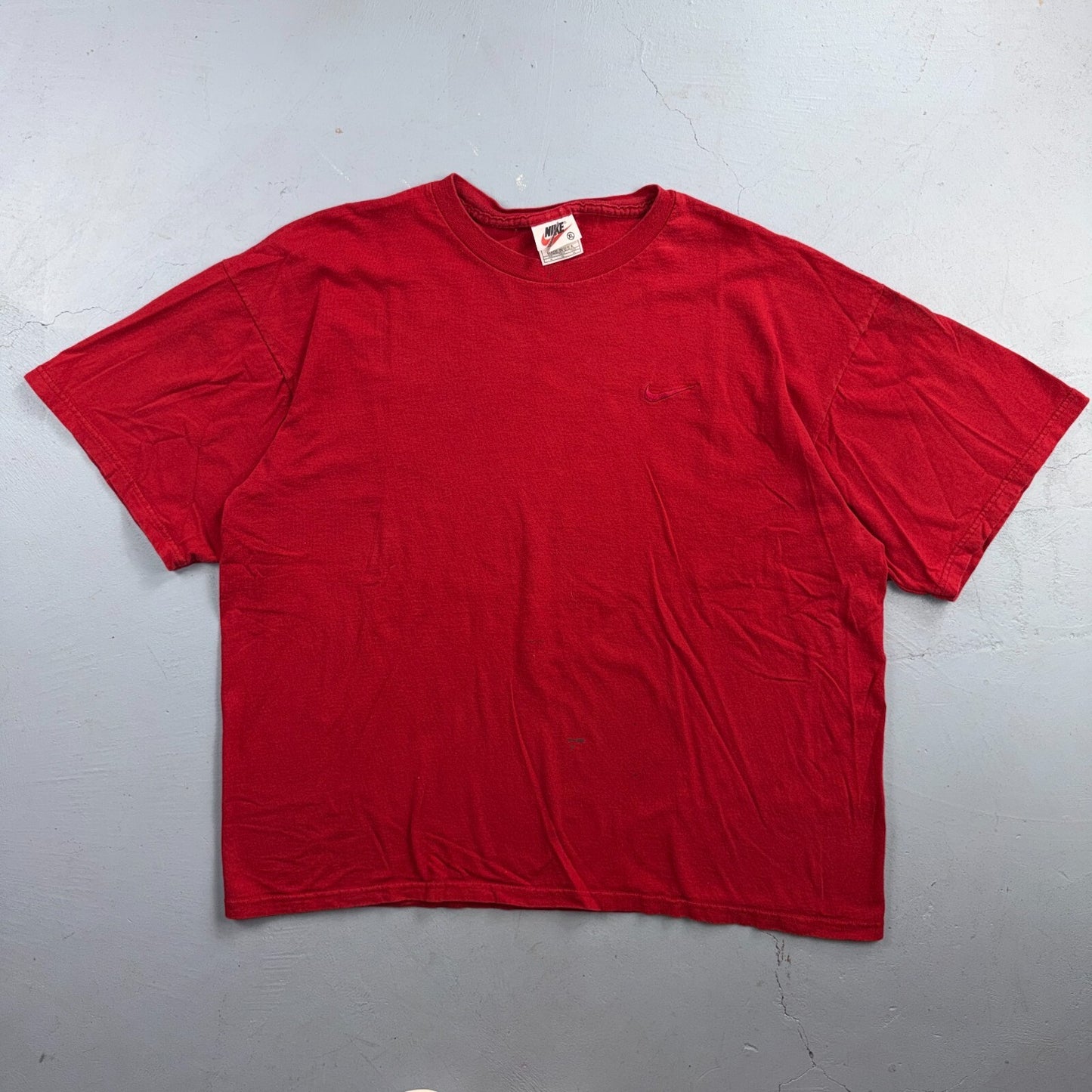 Nike Red Swoosh Basic 90s VTG T Shirt 1990s USA Gym Boxy Fit Cool Size XL