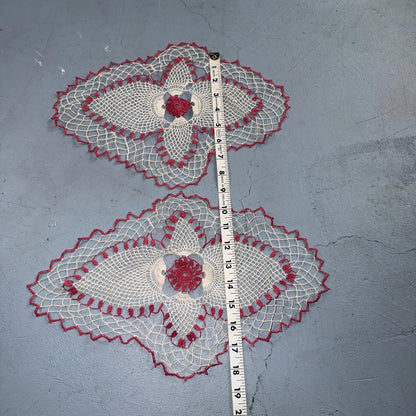 Vintage Star Doilies Embroidered Crocheted Covers Fabric Floral Set of 2 Table