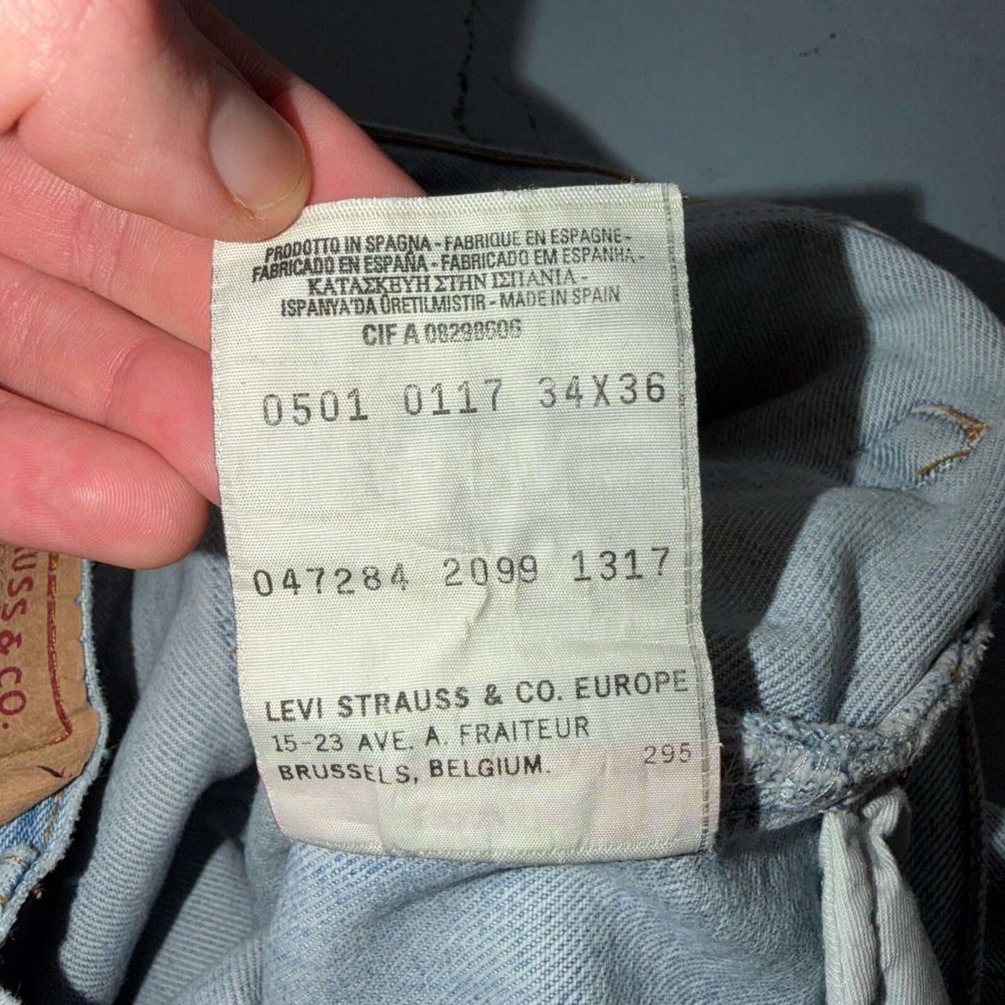 Levis 501 Vintage Y2K 90s XX Straight Leg Jeans Blue Light Wash 34x36 Act 32x29