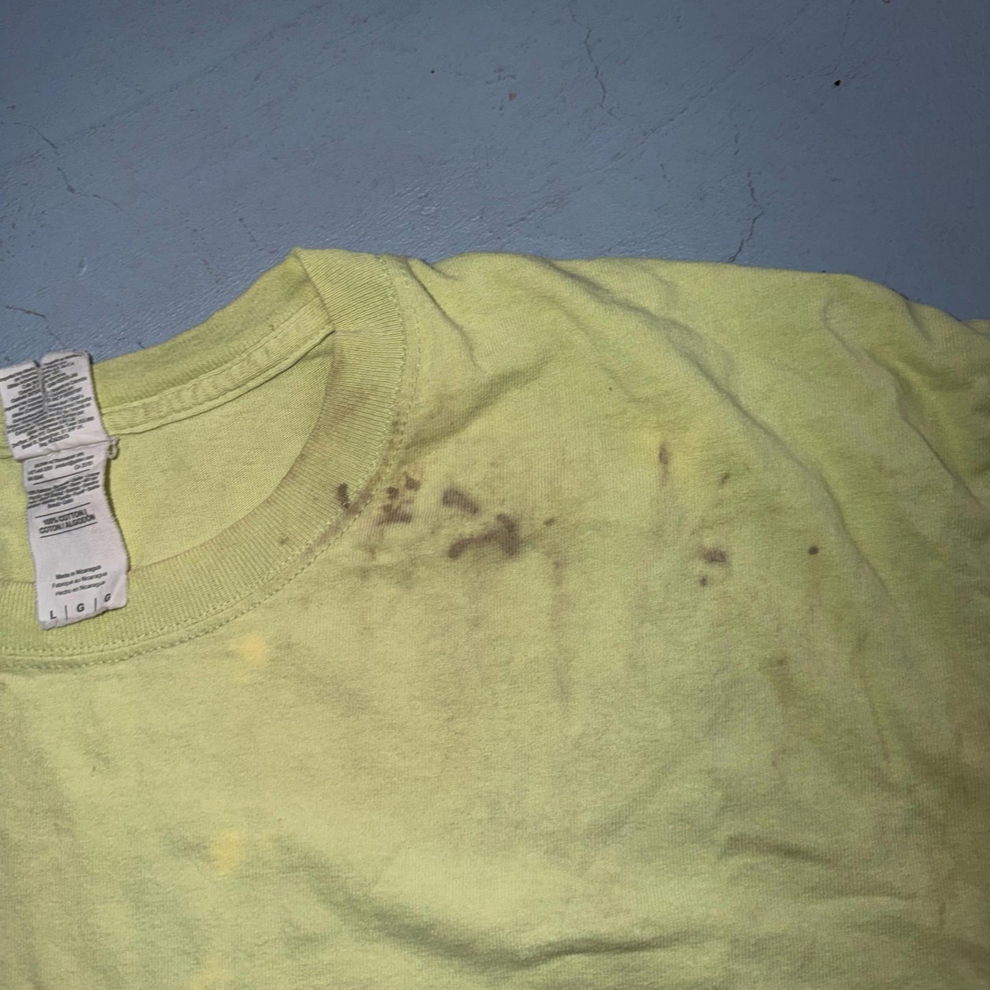 Thrashed Green VTG Style T Shirt Blank Green Stained Used Gildan Y2K