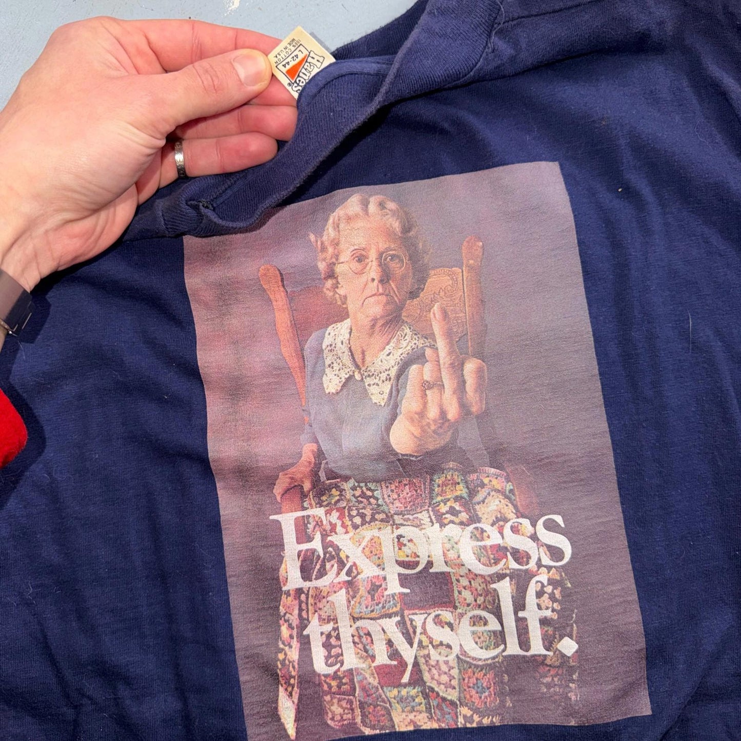 Middle Finger Grandma VTG T Shirt Nirvana Grunge Art Photograph Wild Music Punk