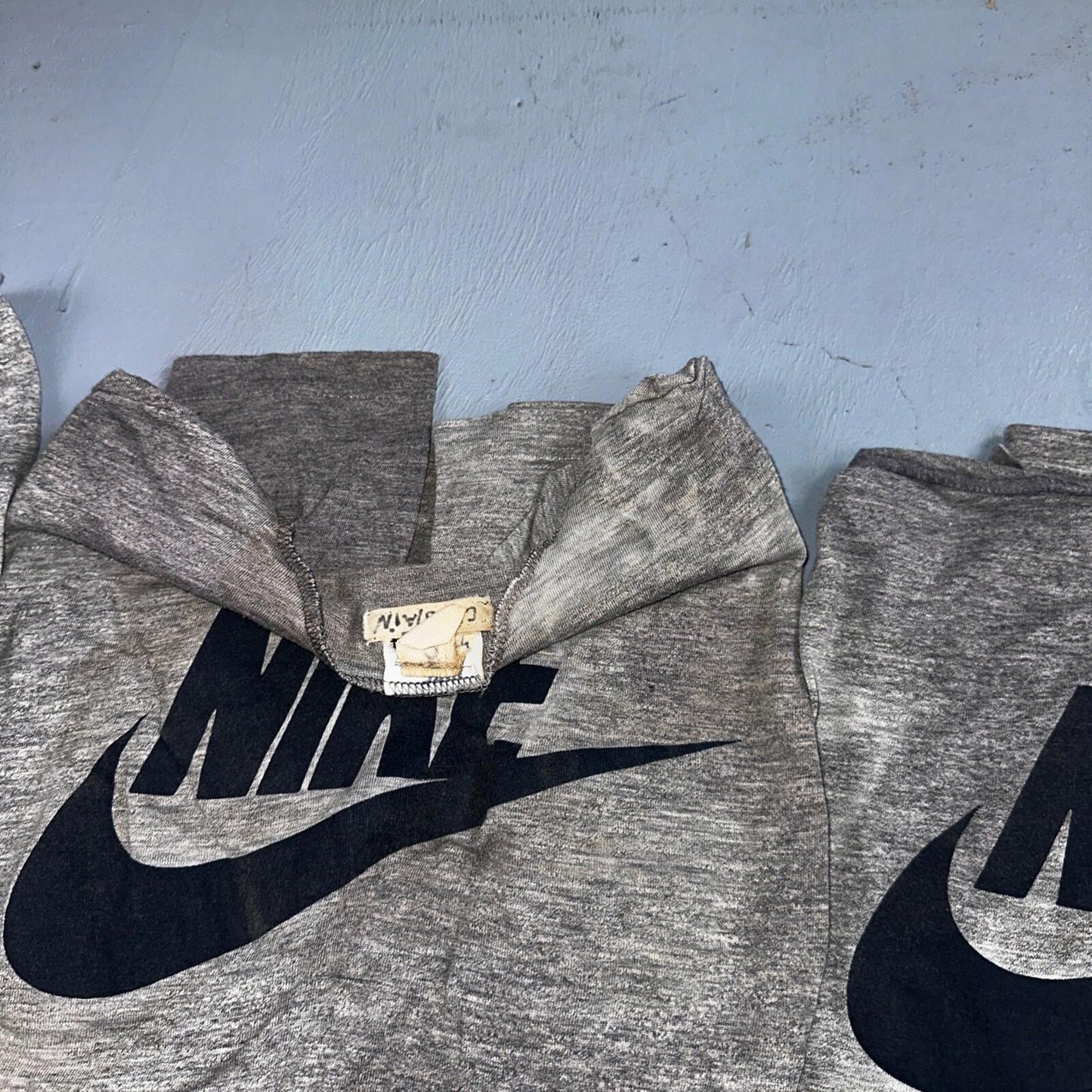 Nike 70s Lot of 8 VTG T Shirt Orange Tag Gray Swoosh Soft Chopped Front Team