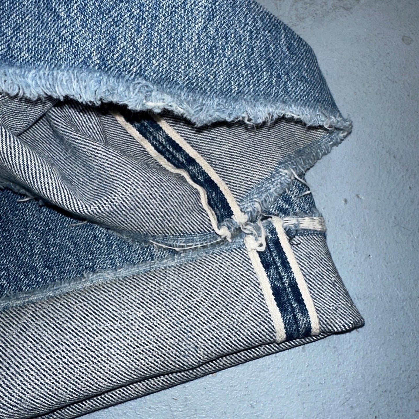 Levis 501 Vintage 80s Redline Selvedge USA XX Jeans Light Wash 524 Act 25x29