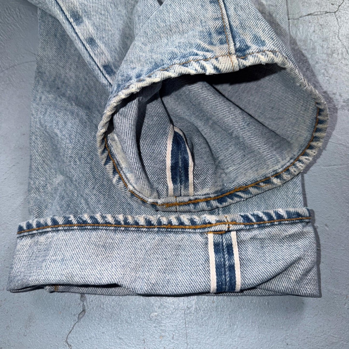 Levis 501 Vintage 80s Redline Selvedge USA XX Jeans Light Wash 36x30 Act 33x28