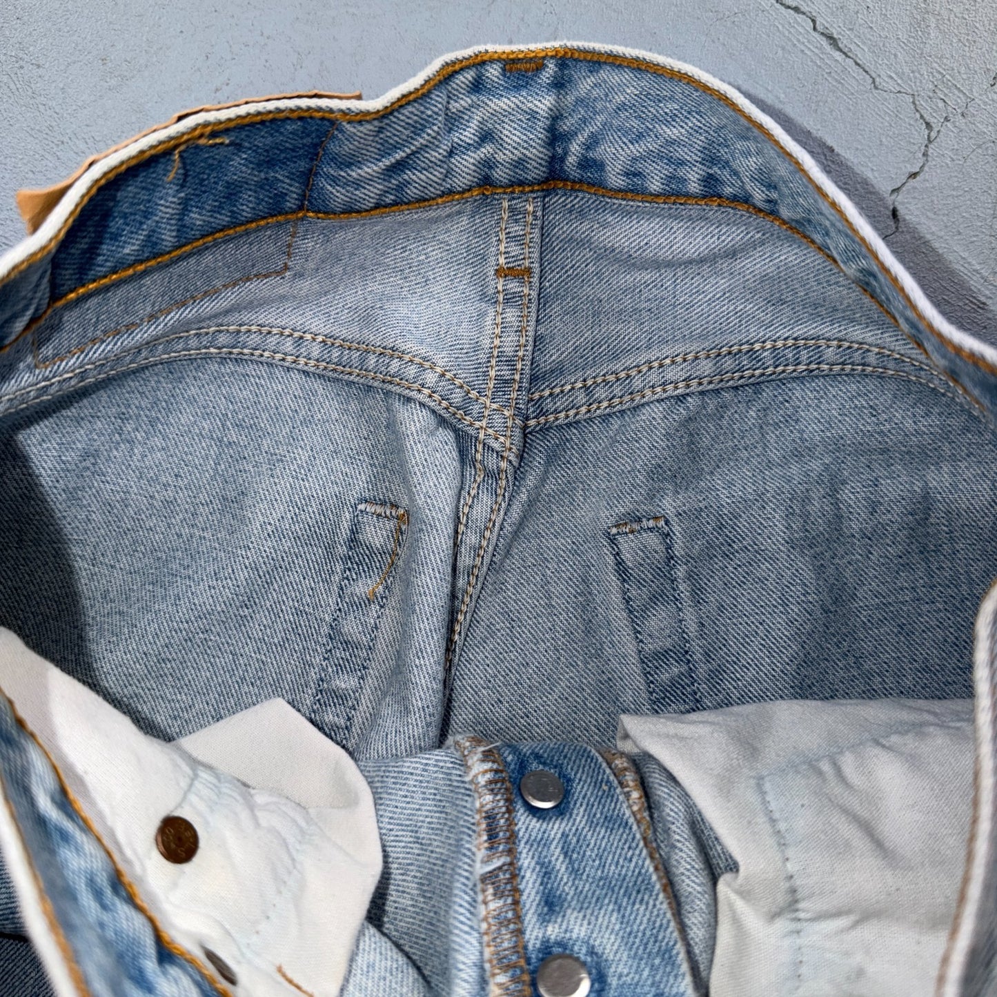 Levis 501 Vintage 90s USA XX Straight Leg Jeans Blue Light Wash 28x32 Act 26x31