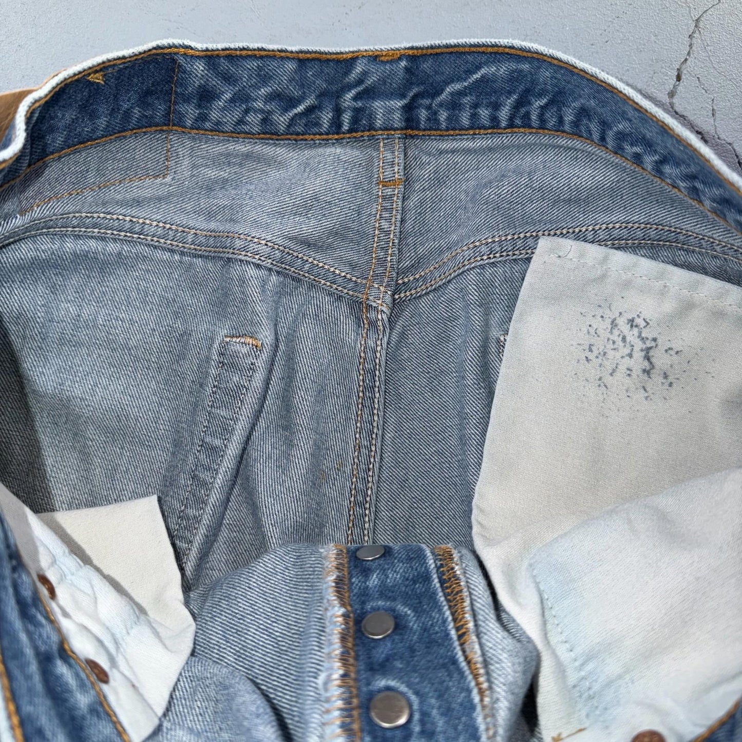 Levis 501 Vintage 90s USA XX Straight Leg Jeans Blue Light Wash 38x30 Act 35x27